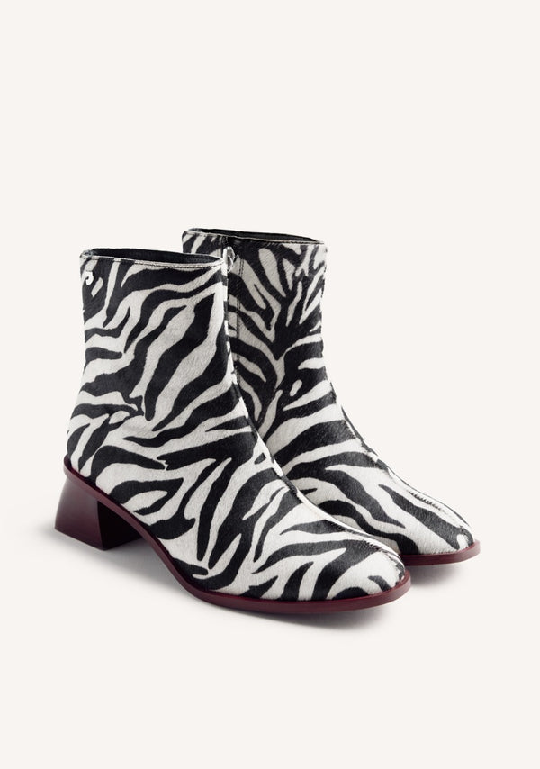 BOTINES PIEL ESTAMPADO ANIMAL REMER