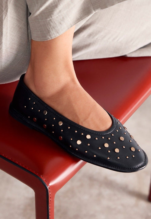 STUDDED LEATHER BALLET FLATS ACOMA