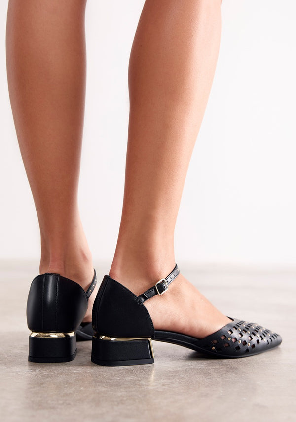 BALLERINE PELLE CON BORCHIE ONSTED