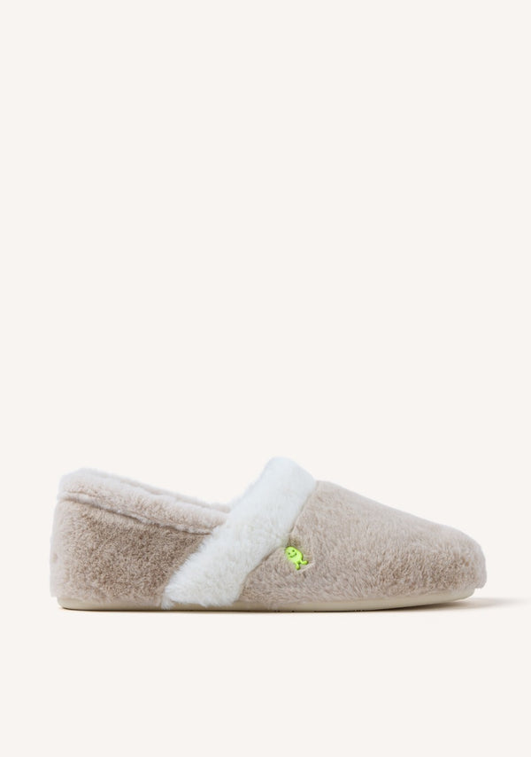 ZAPATILLAS DE CASA CERRADAS PELO OWOSSO
