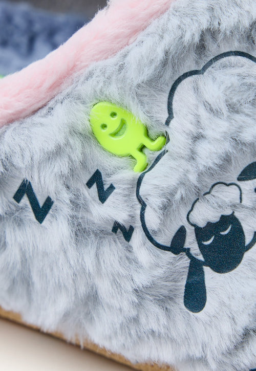 FUR HOUSE SLIPPERS DRAWINGS MOLITOR