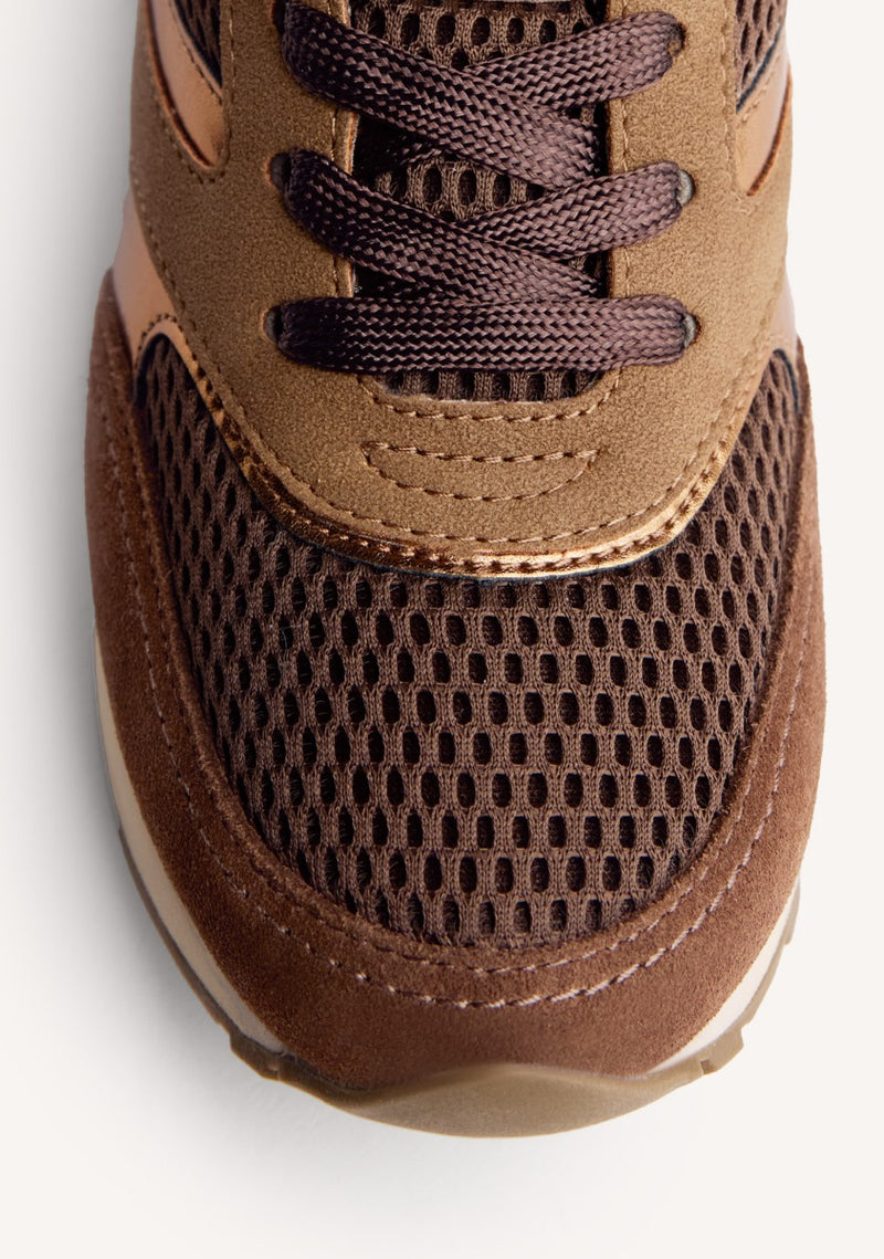ZAPATILLAS PIEL Y REJILLA CUÑA KEEWATIN