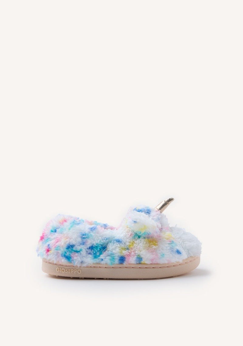 ZAPATILLAS DE CASA CERRADAS PELO TENNEY