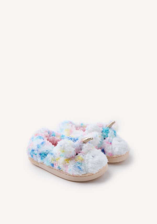 ZAPATILLAS DE CASA CERRADAS PELO TENNEY