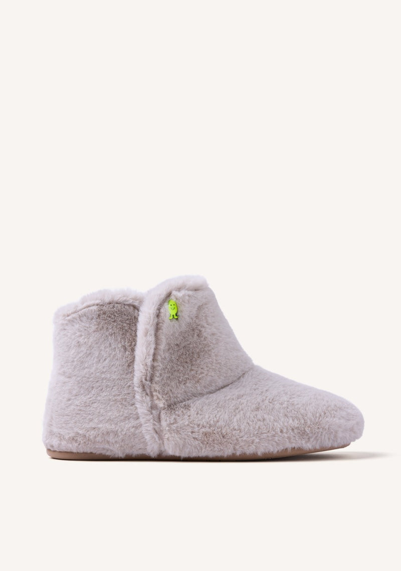 CANDON FURRY BOOT-STYLE SLIPPERS