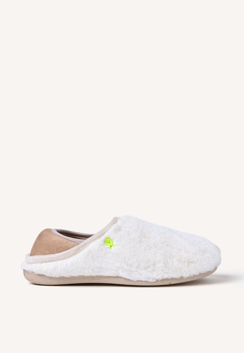 SOFT WHITE HOUSE SLIPPERS
