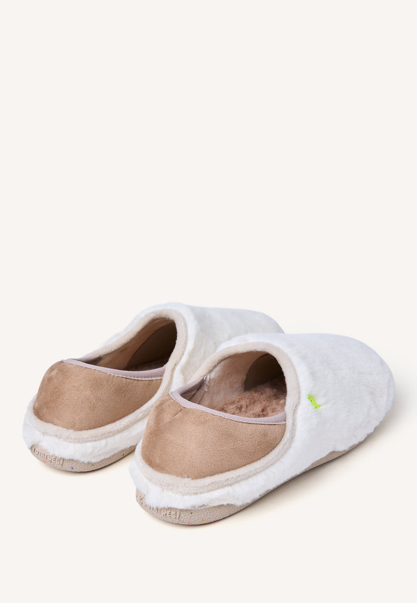 SOFT WHITE HOUSE SLIPPERS