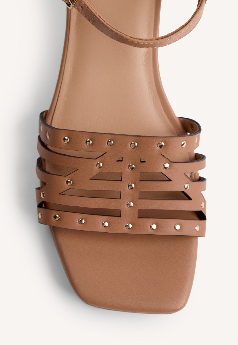 SANDALI PELLE BORCHIE BAIS