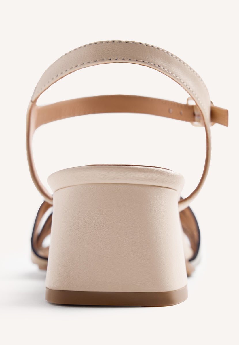 SANDALI PELLE BORCHIE BAIS