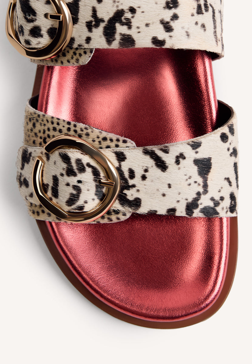 SANDALIAS BIO PIEL ESTAMPADO ANIMAL CARNEY