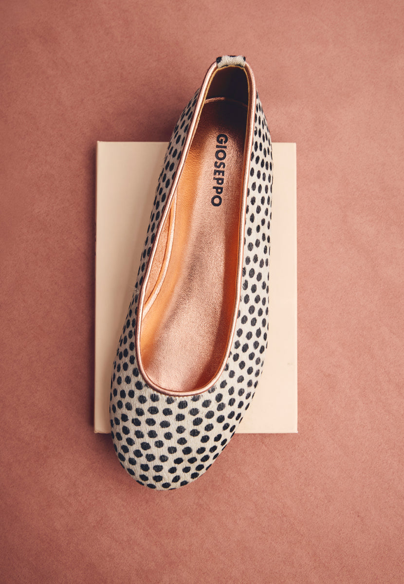 ANIMAL PRINT LEATHER BALLET FLATS UVINZA