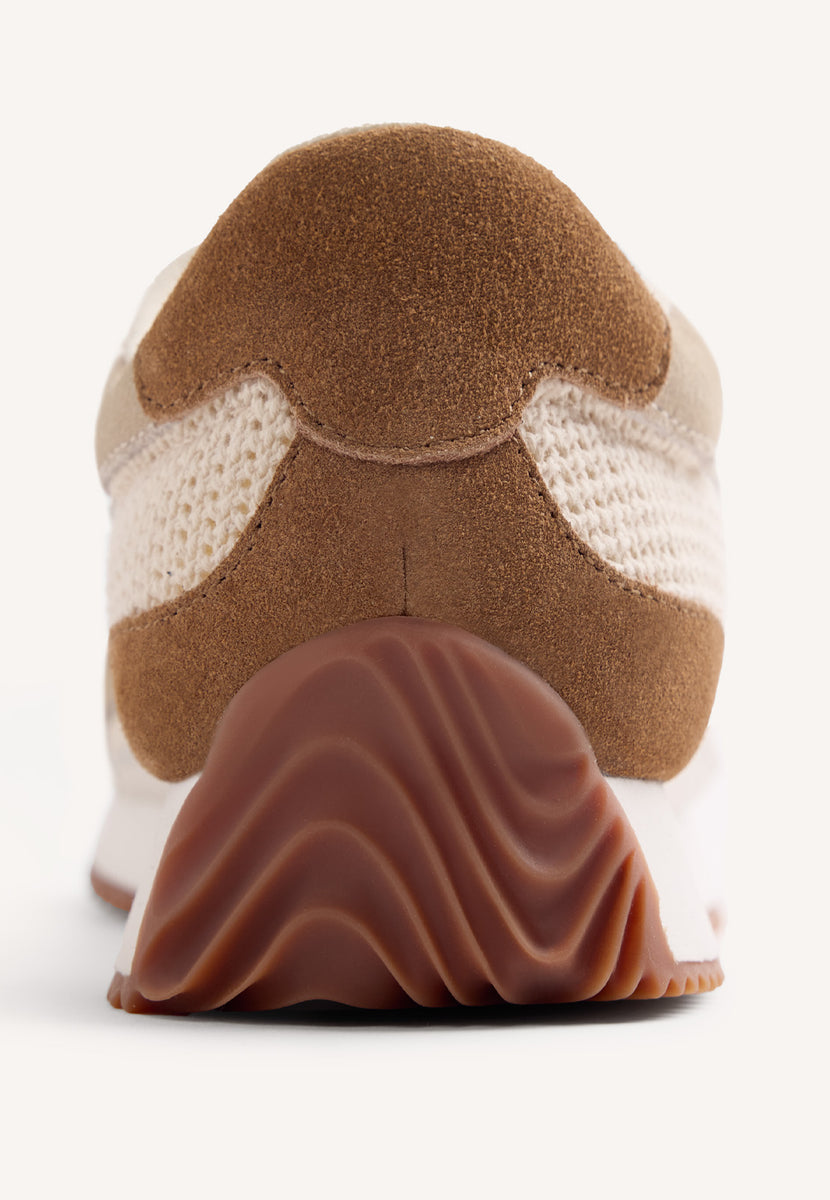 ZAPATILLAS PIEL Y REJILLA BUSIA