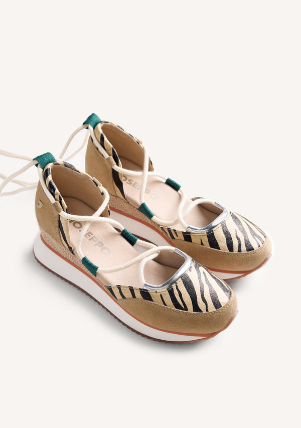 ZAPATILLAS ABIERTAS PIEL CUÑA ESTAMPADO ANIMAL ABUYA