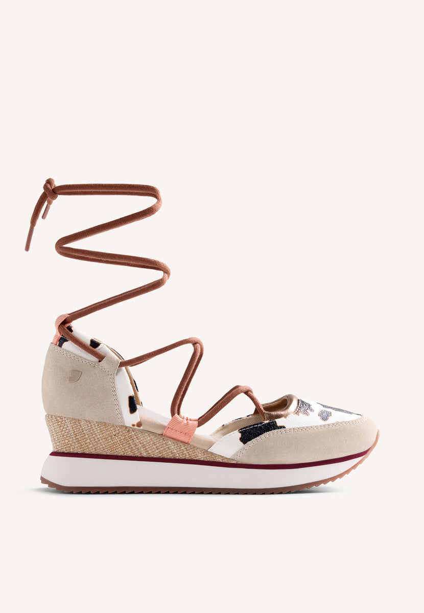 ZAPATILLAS ABIERTAS PIEL CUÑA ESTAMPADO ANIMAL ABUYA