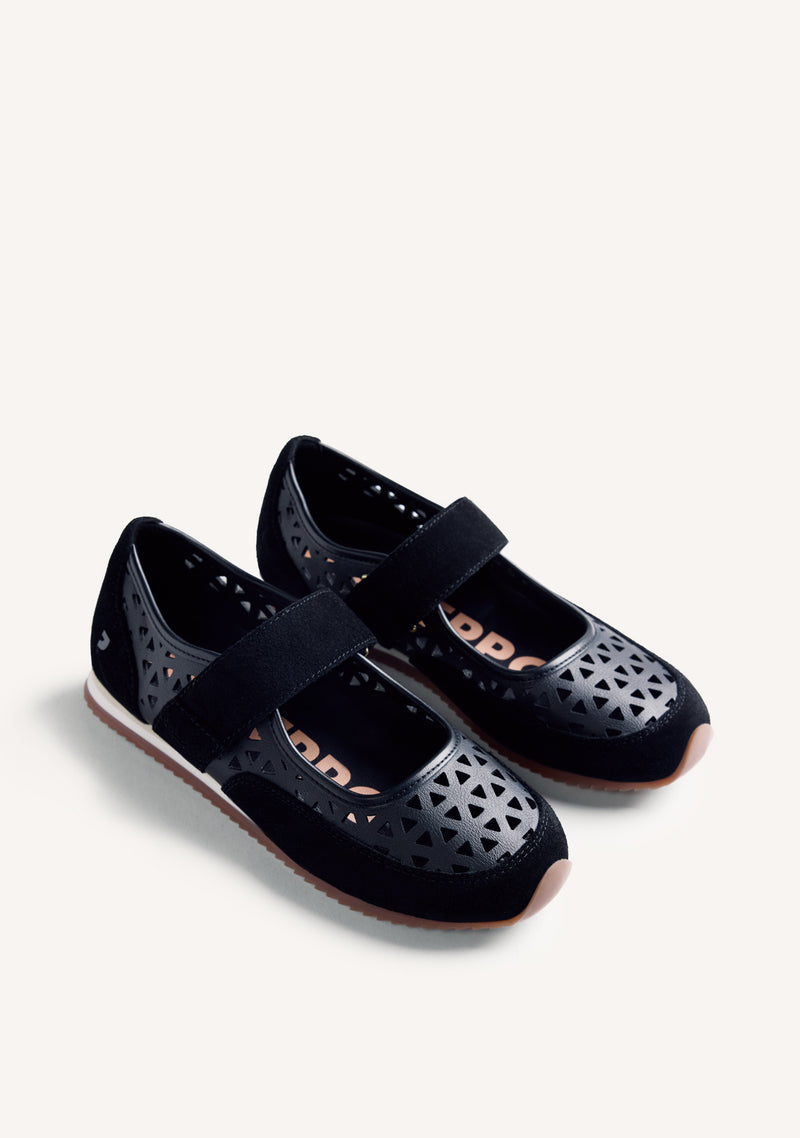 CUT-OUT LEATHER SPORTY BALLET FLATS SINGIDA