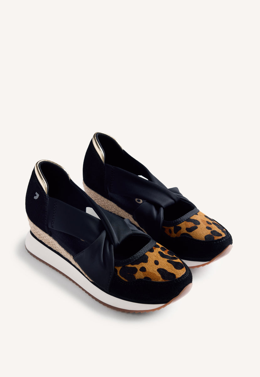 ANIMAL PRINT LEATHER OPEN WEDGE SNEAKERS GAPAN