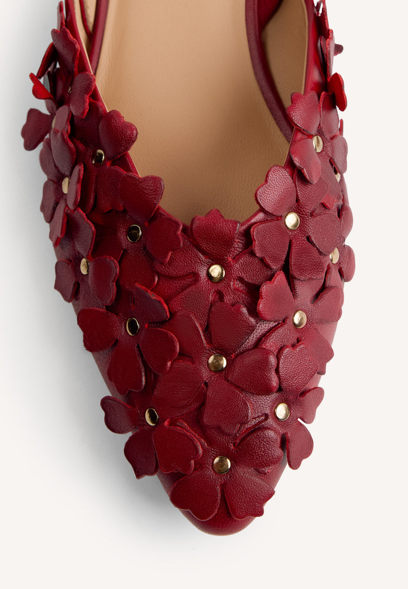 SABRINAS CANCANHAR ABERTO COURO FLORES KINNA