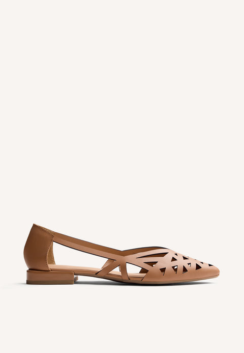 CUT-OUT LEATHER BALLET FLATS BUMALA