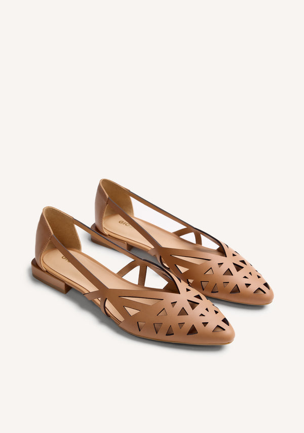 CUT-OUT LEATHER BALLET FLATS BUMALA