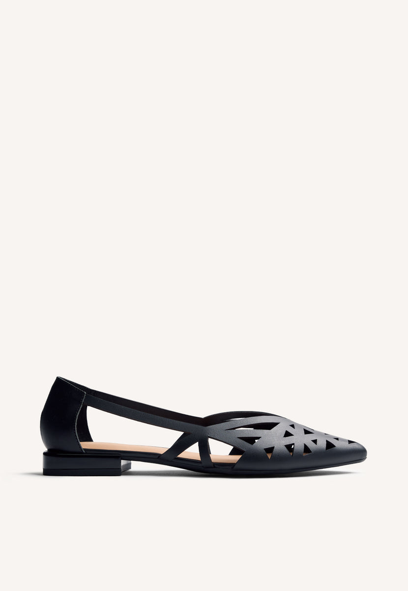 CUT-OUT LEATHER BALLET FLATS BUMALA