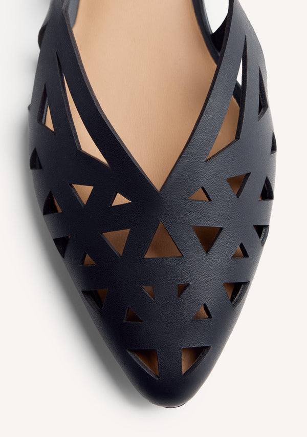 CUT-OUT LEATHER BALLET FLATS BUMALA