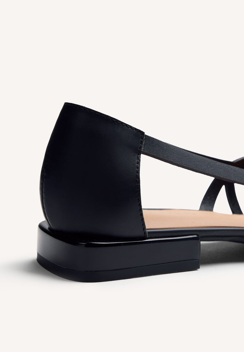 CUT-OUT LEATHER BALLET FLATS BUMALA