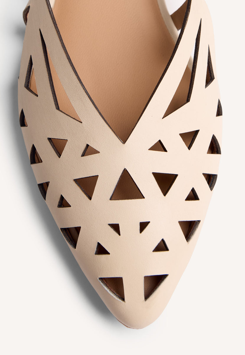 CUT-OUT LEATHER BALLET FLATS BUMALA