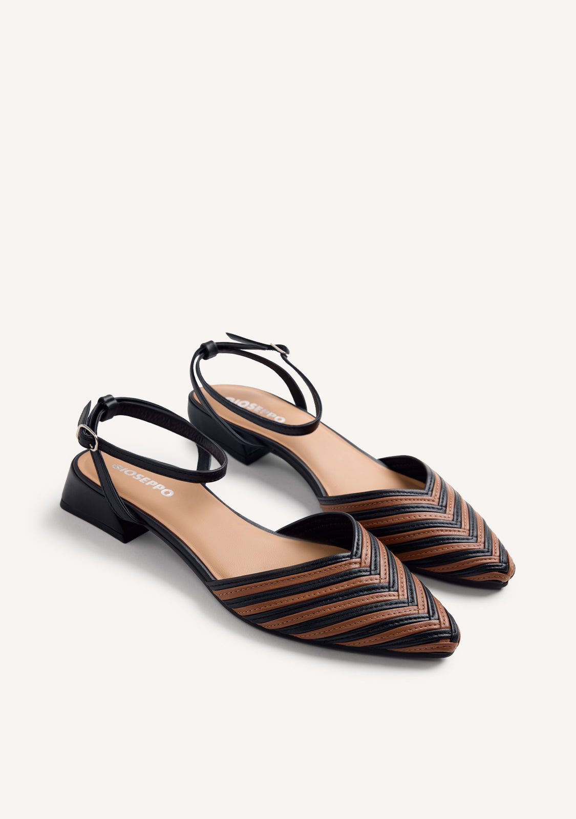 SAPATOS DE SALTO CANCANHAR ABERTO COURO LISTRADO CLAWSON