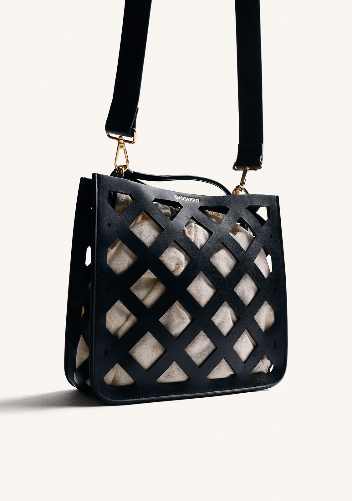 CUT-OUTS BUCKET BAG TACURONG