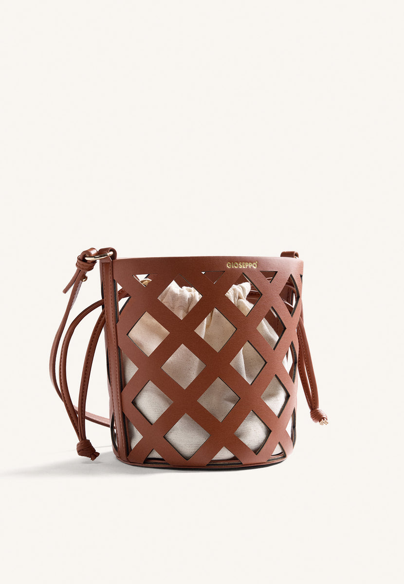 CUT-OUTS BUCKET BAG TUKUYU