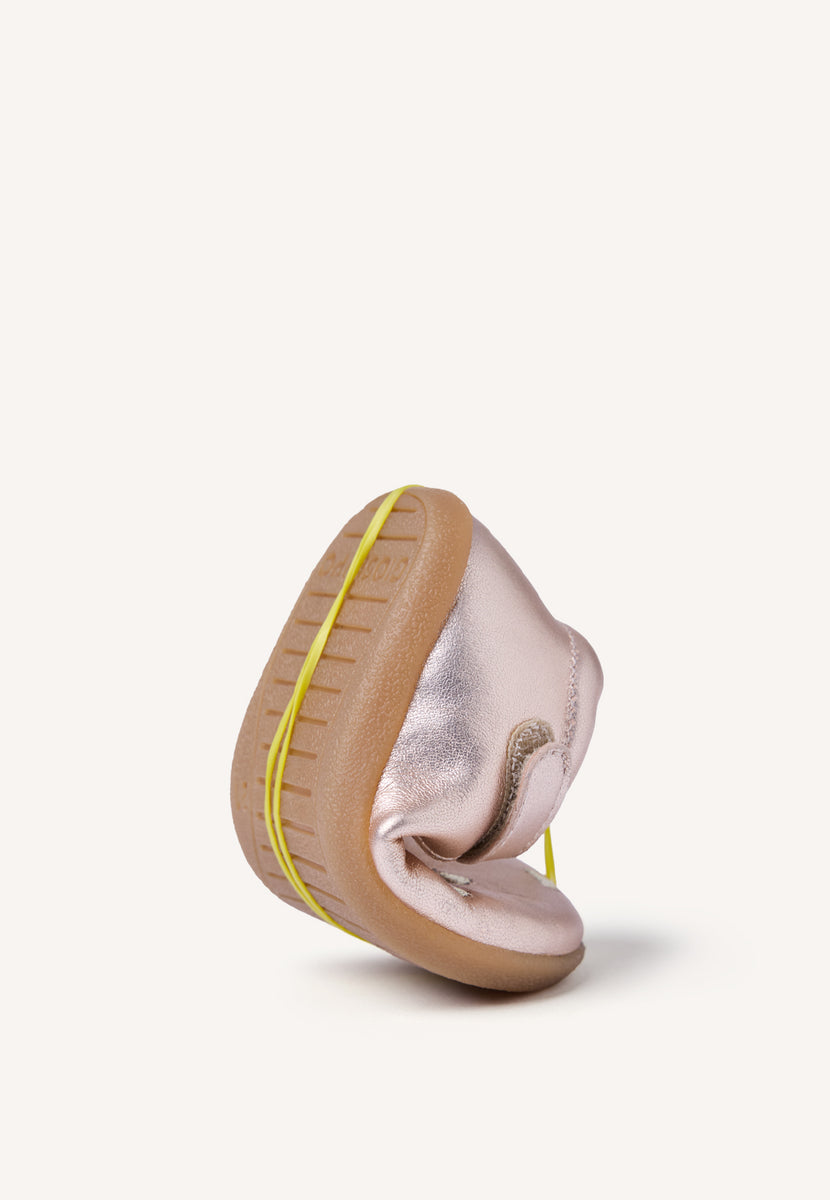 BAILARINAS BAREFOOT PIEL BRILLO LARAOS