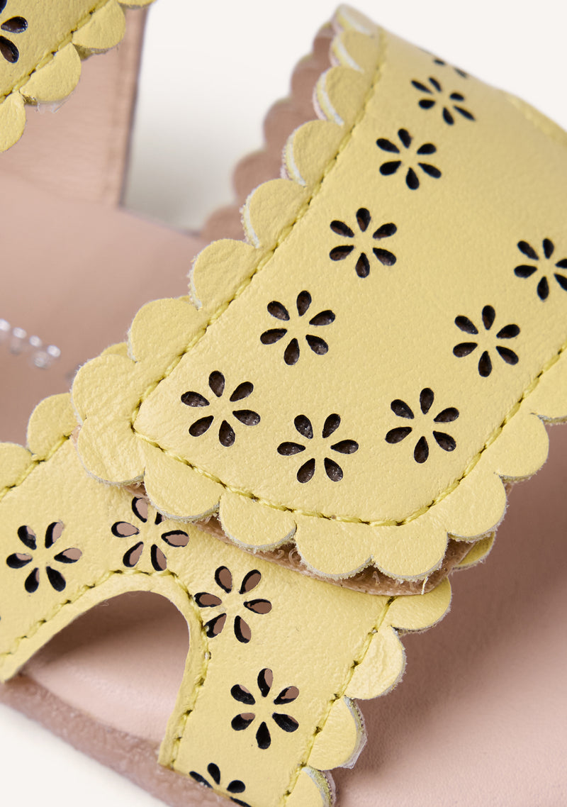 GIOSEPPO BAREFOOT - FLOWER OPEN LEATHER SANDALS KABATI