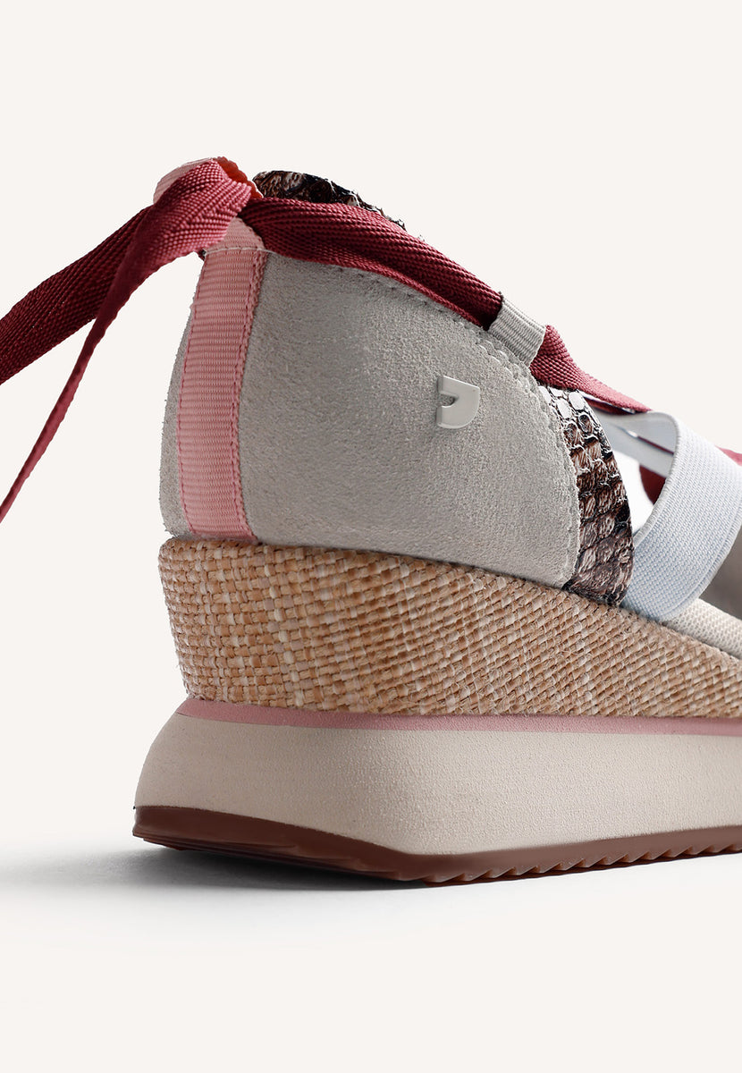 ZAPATILLAS ABIERTAS PIEL CUÑA ESTAMPADO ANIMAL ILORIN