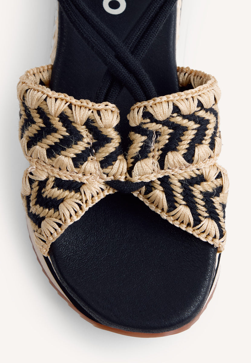 EMBROIDERED WEDGE SANDALS UGUNJA