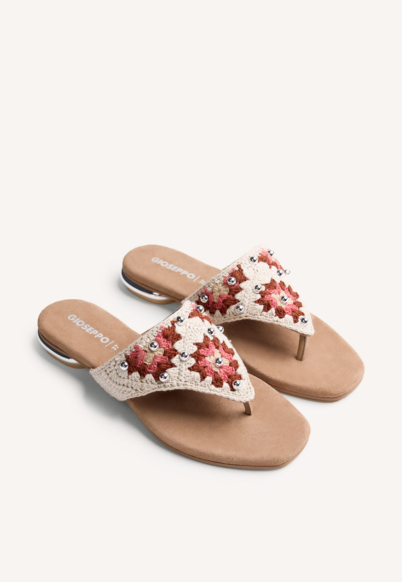 SANDALIAS CROCHET Y TACHAS ISIOLO