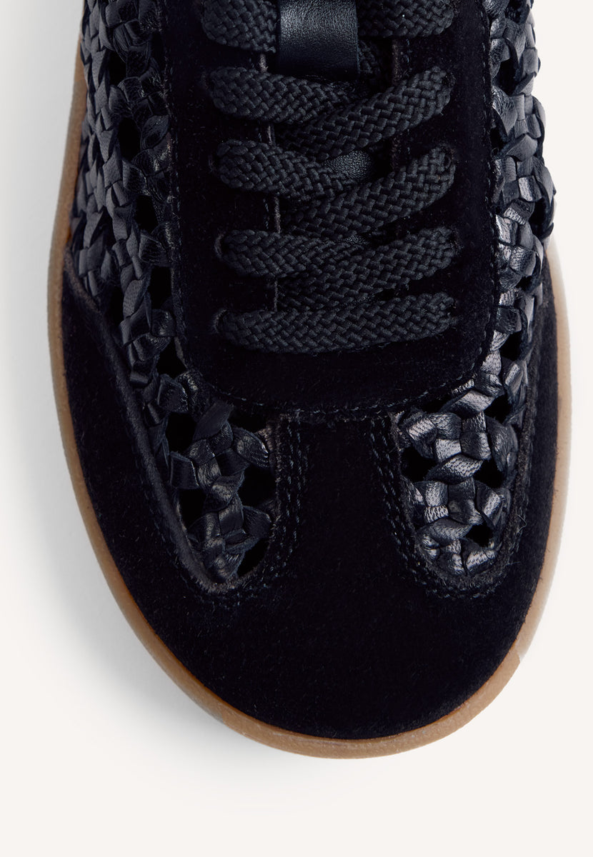 BASKETS CUIR TRESSÉ IJEBU