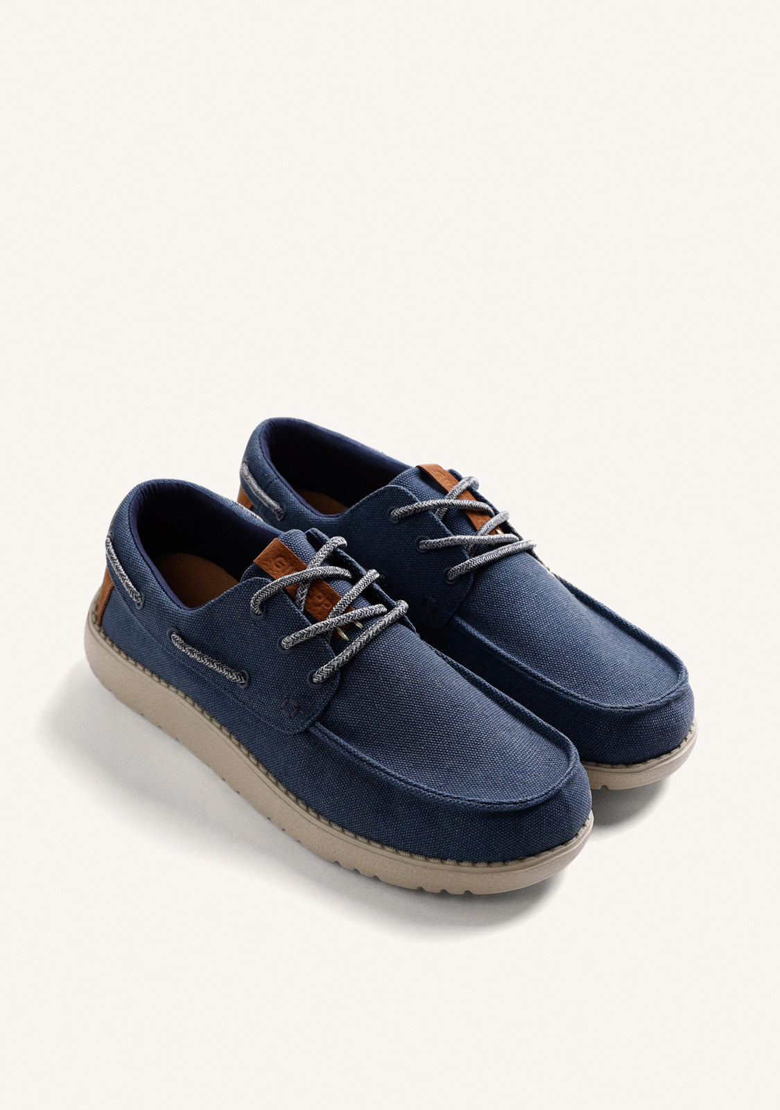 CANVAS WALLABEE LOAFERS KINANGO