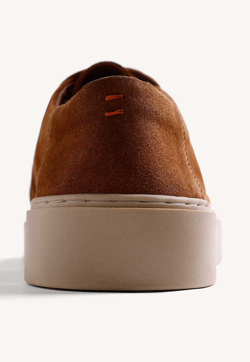 ZAPATILLAS WALLABEE PIEL SERRAJE BUTERE