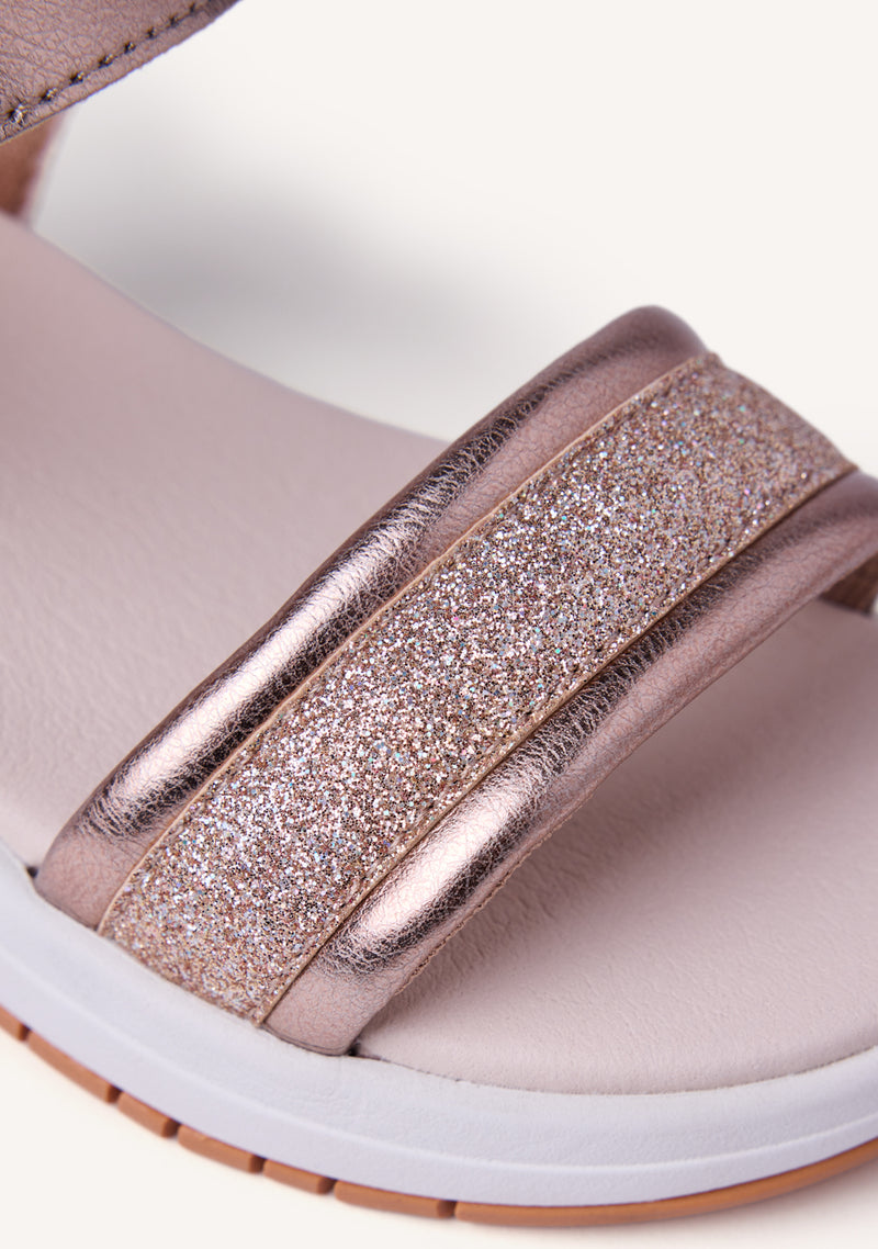SHINY SPORTY SANDALS NZEGA