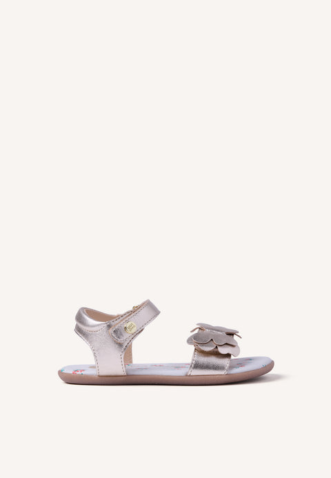 SANDALIAS BAREFOOT PIEL BRILLO Y MARIPOSA SLITE