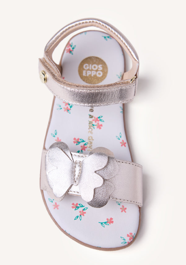 SANDALIAS BAREFOOT PIEL BRILLO Y MARIPOSA SLITE