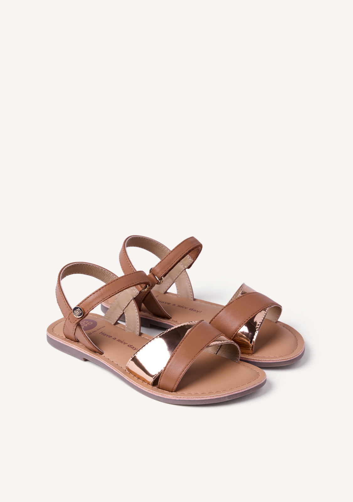 SHINY LEATHER SANDALS AWENDO