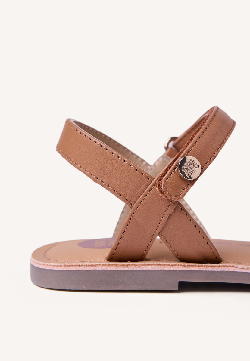 SANDALIAS PIEL BRILLO AWENDO