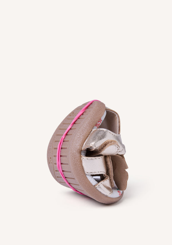 GIOSEPPO BAREFOOT - SHINY LEATHER SANDALS WITH BUTTERFLY NANDI