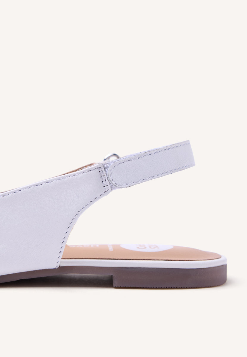 SABRINAS COURO TACHAS NAMANYE