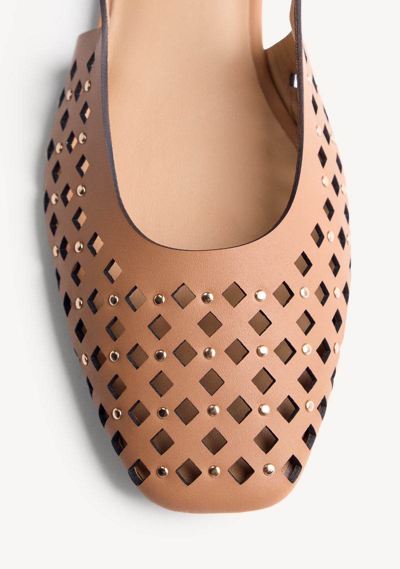 CUT-OUT LEATHER SLINGBACK BALLET FLATS KYAYA