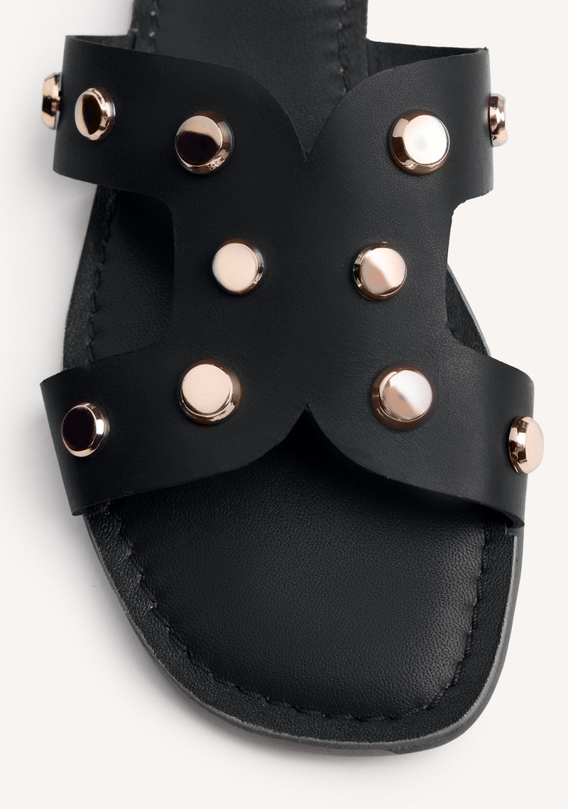 SANDALIAS PIEL TACHAS MILLSTON