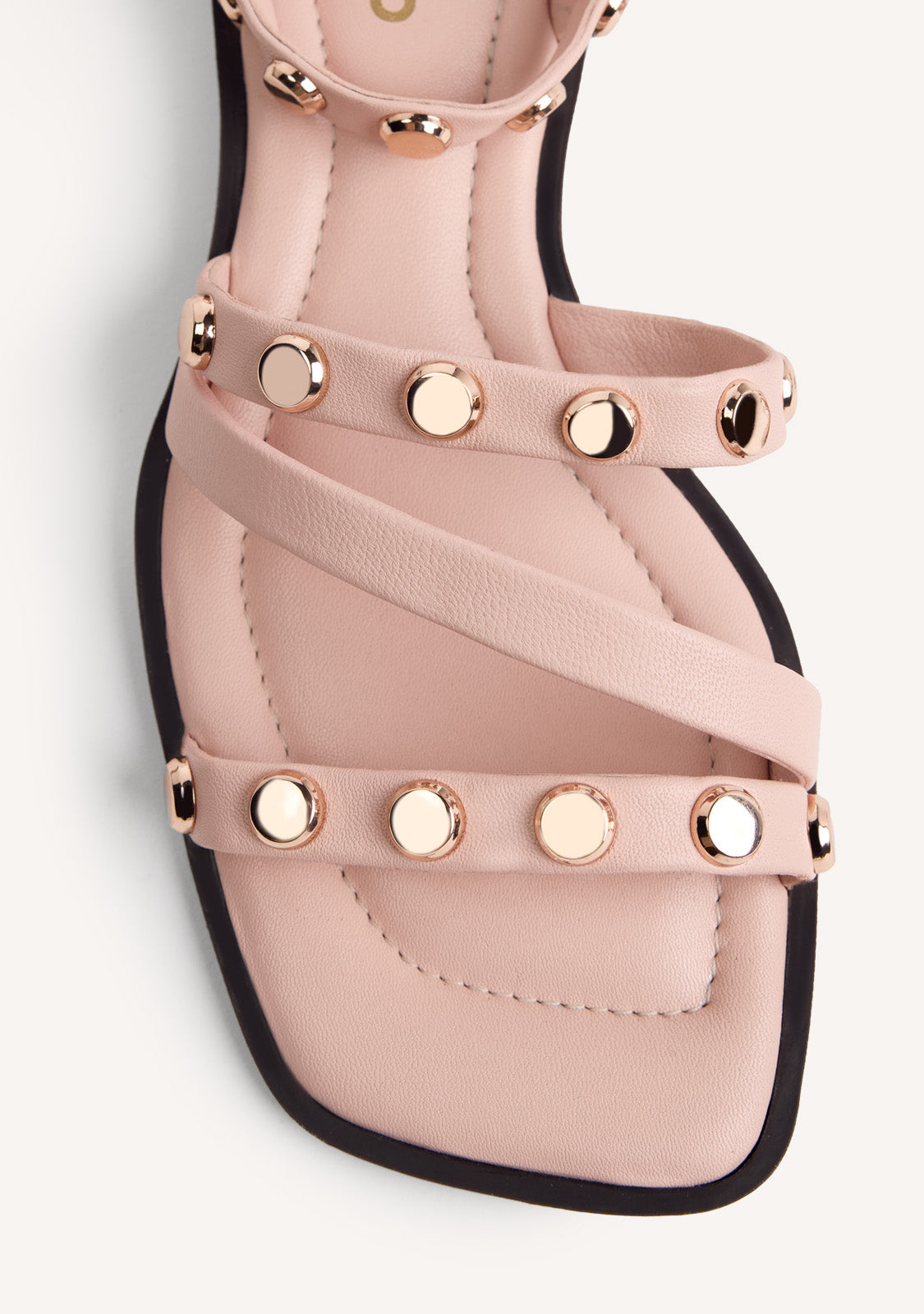 LEATHER STUDDED SANDALS MINDO