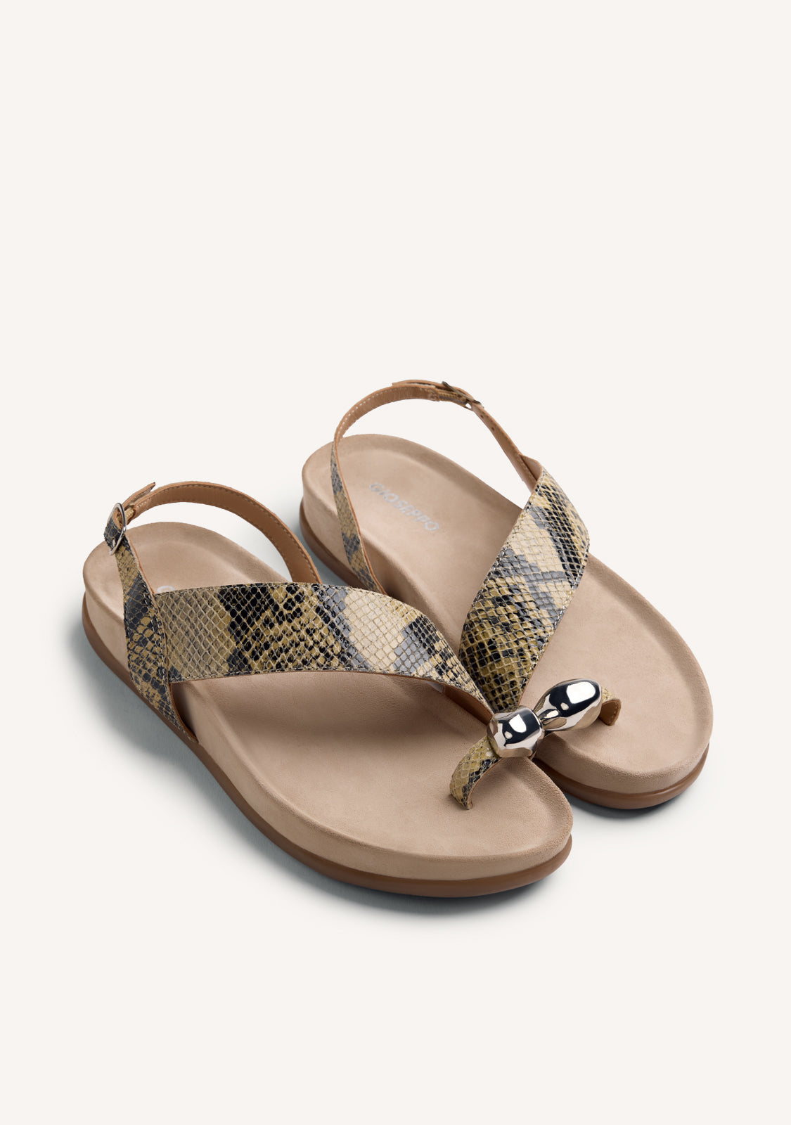 SANDALIAS PIEL ESTAMPADO ANIMAL Y JOYA TANAUAN