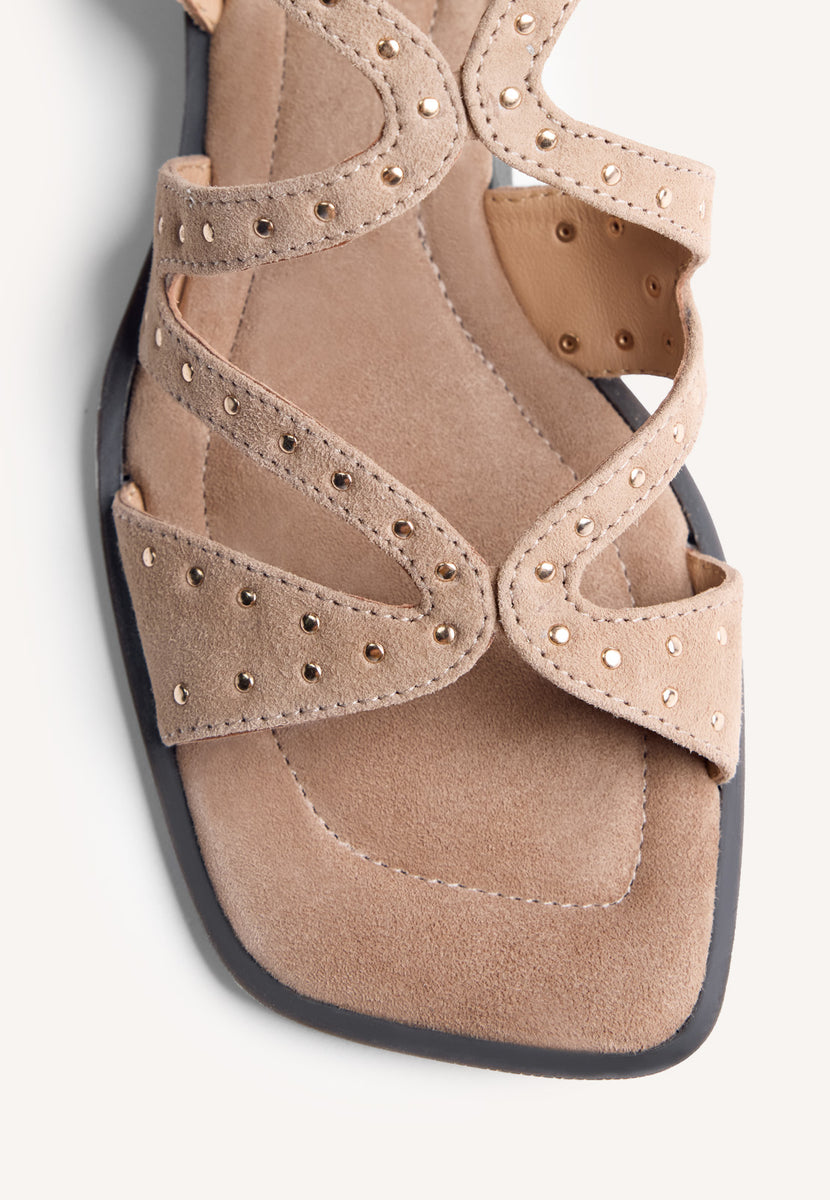 STUDDED LEATHER SANDALS URBANK
